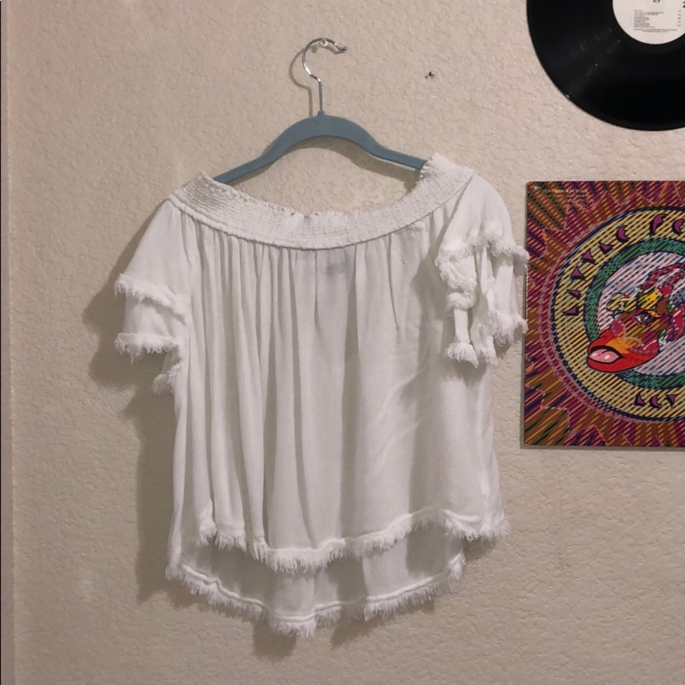 Off the shoulder white top!